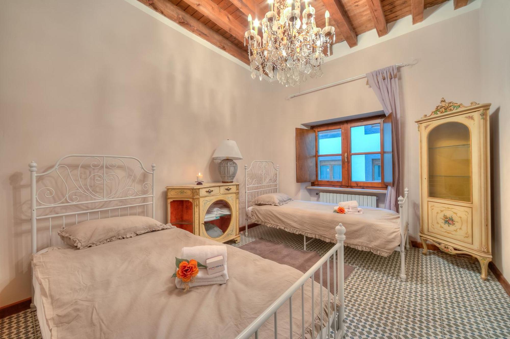Laetitia Salo-Historic Center Near Lake - Happy Rentals 외부 사진