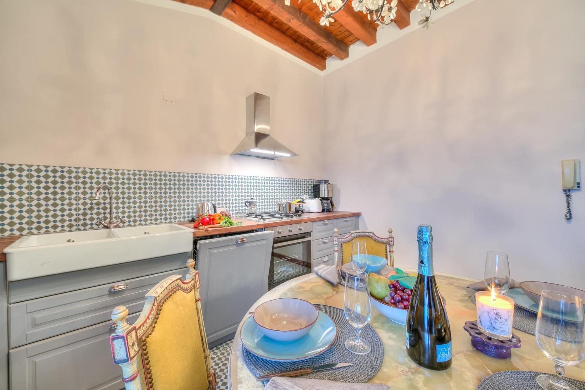 Laetitia Salo-Historic Center Near Lake - Happy Rentals 외부 사진